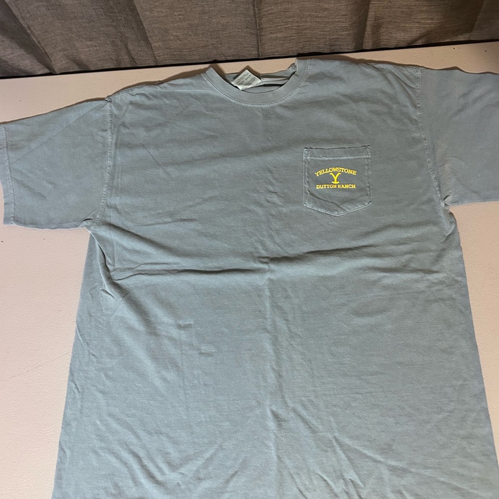 Men’s xl Yellowstone ranch shirt